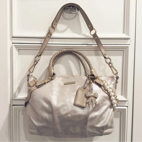 ✨🎀 Coach Madison Sophia Shimmery Champagne Gold Pleated Whipstitch Satchel Bag - Picture 3 of 17